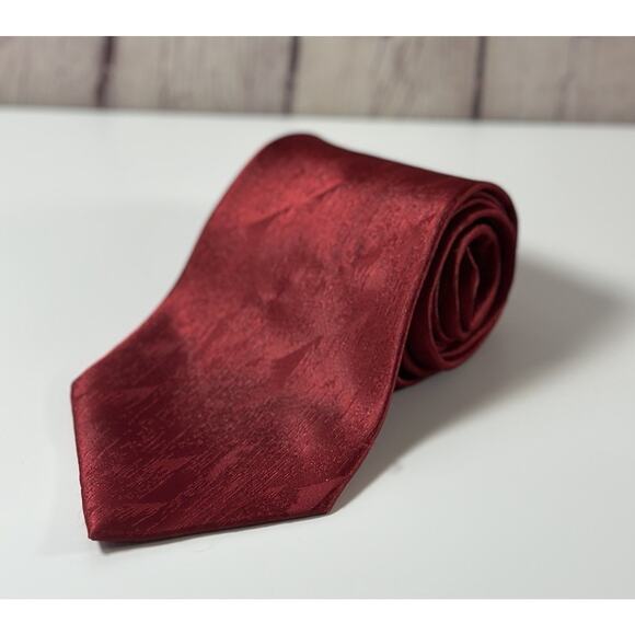 David Taylor Men’s Red Textured Neck Tie Classic Formal Polyester 58” x 4” - Picture 2 of 8